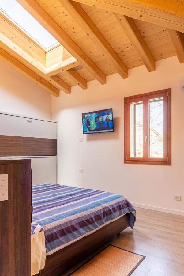 Relais Des Roches Bed and Breakfast Sona Εξωτερικό φωτογραφία
