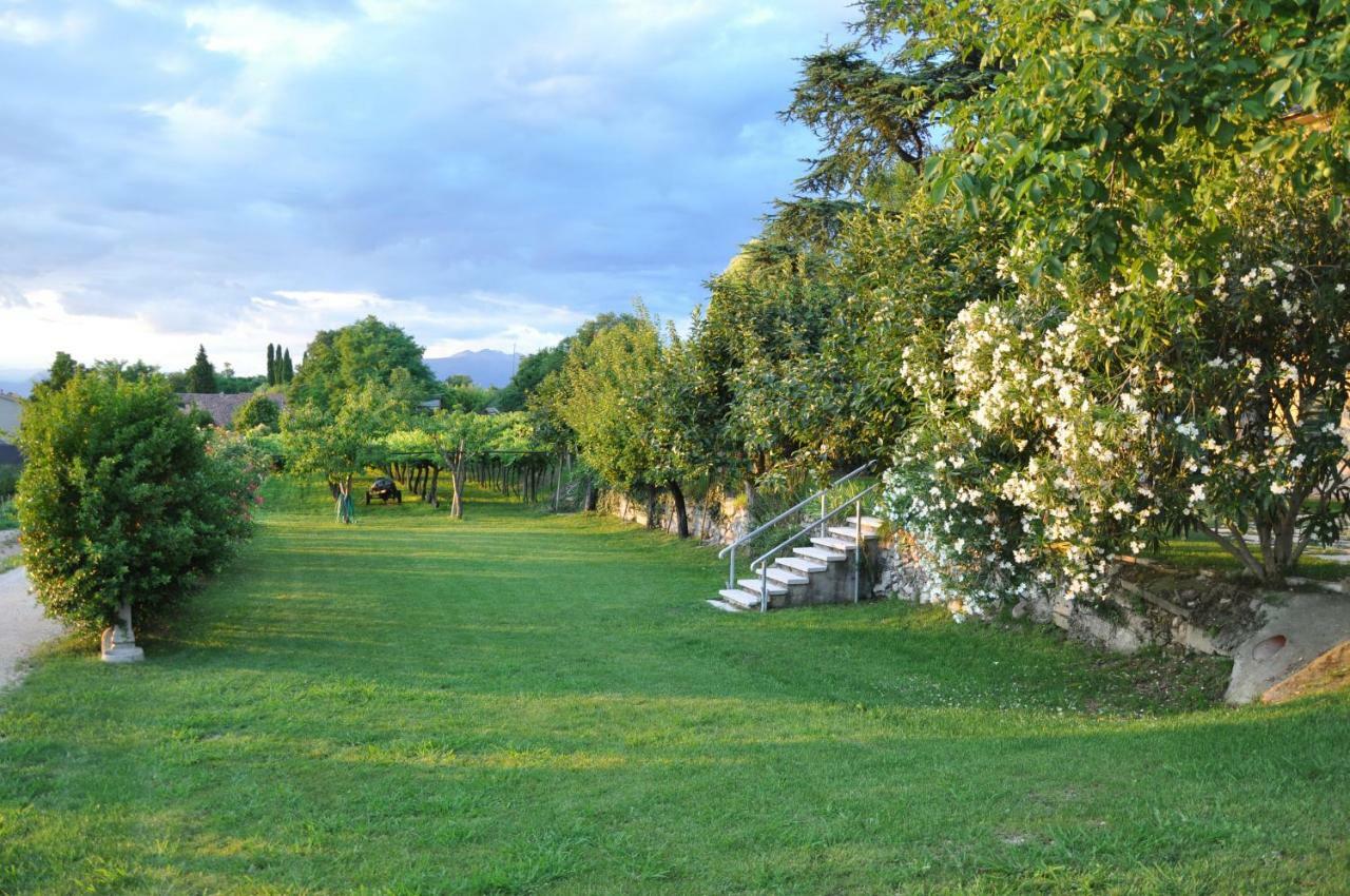 Relais Des Roches Bed and Breakfast Sona Εξωτερικό φωτογραφία